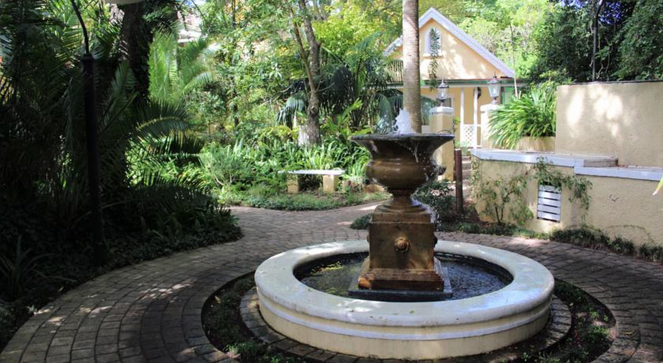 Hacklewood Hill Country House Port Elizabeth Exterior foto